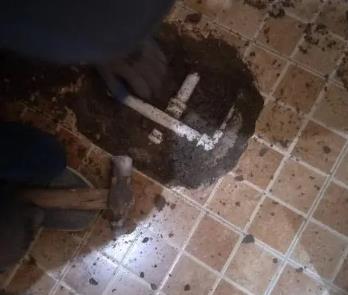高邮卫生间漏水维修公司为您分享下卫生间渗水如何处理及注意事项